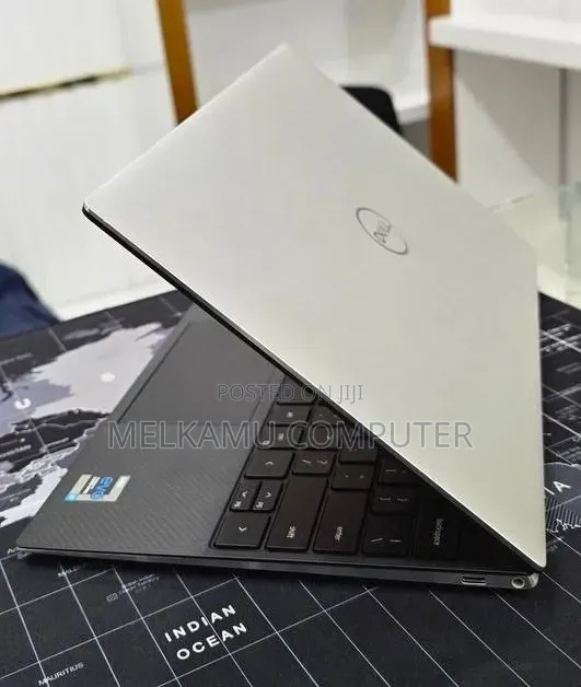 New Laptop Dell XPS 13 16GB Intel Core i7 SSD 512GB