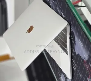 New Laptop Apple MacBook Pro 2019 16GB Intel Core i7 SSD 256GB