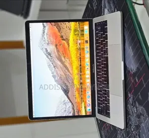 New Laptop Apple MacBook Pro 2019 16GB Intel Core i7 SSD 256GB