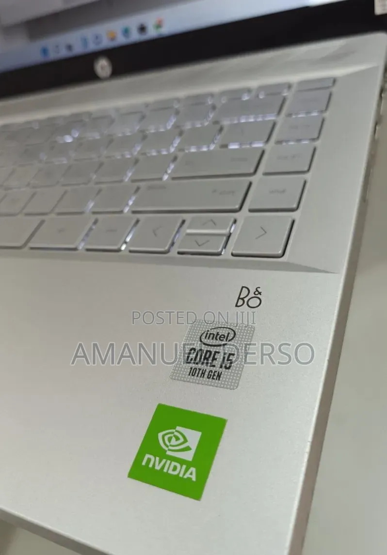 New Laptop HP Pavilion 15 8GB Intel Core i5 SSD 512GB
