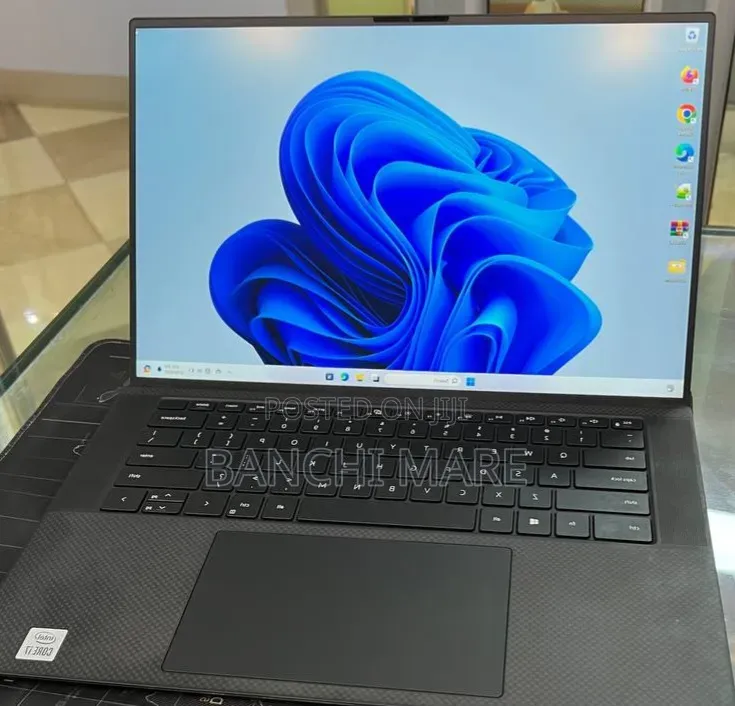 New Laptop Dell XPS 15 16GB Intel Core i7 SSD 512GB