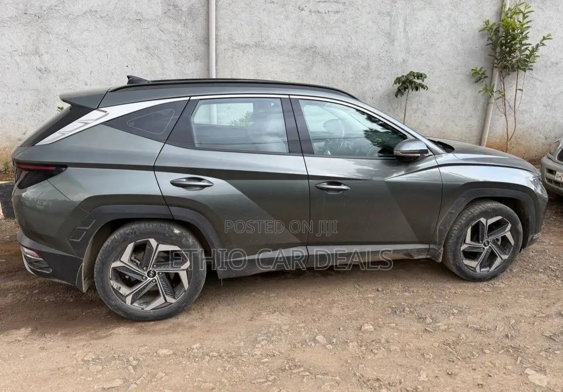 Hyundai Tucson 2022 Gray