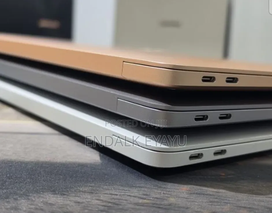 New Laptop Apple MacBook Air 2020 M1 8GB Apple M1 SSD 256GB