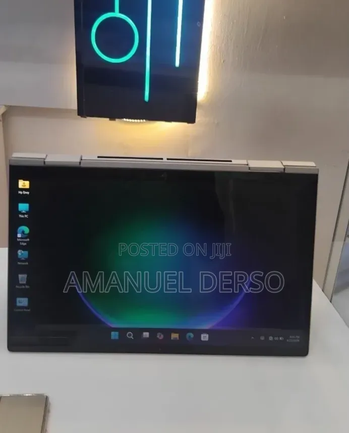 New Laptop HP Envy x360 8GB Intel Core i7 SSD 512GB