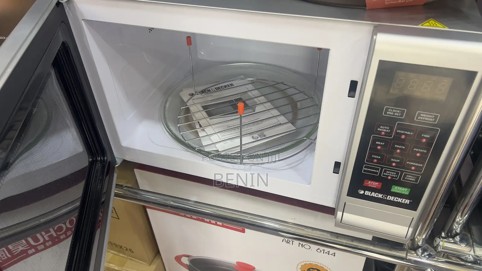 Black Decker Microwaves 30.Litters Delivery