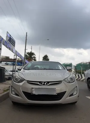 Hyundai Elantra 2013 White