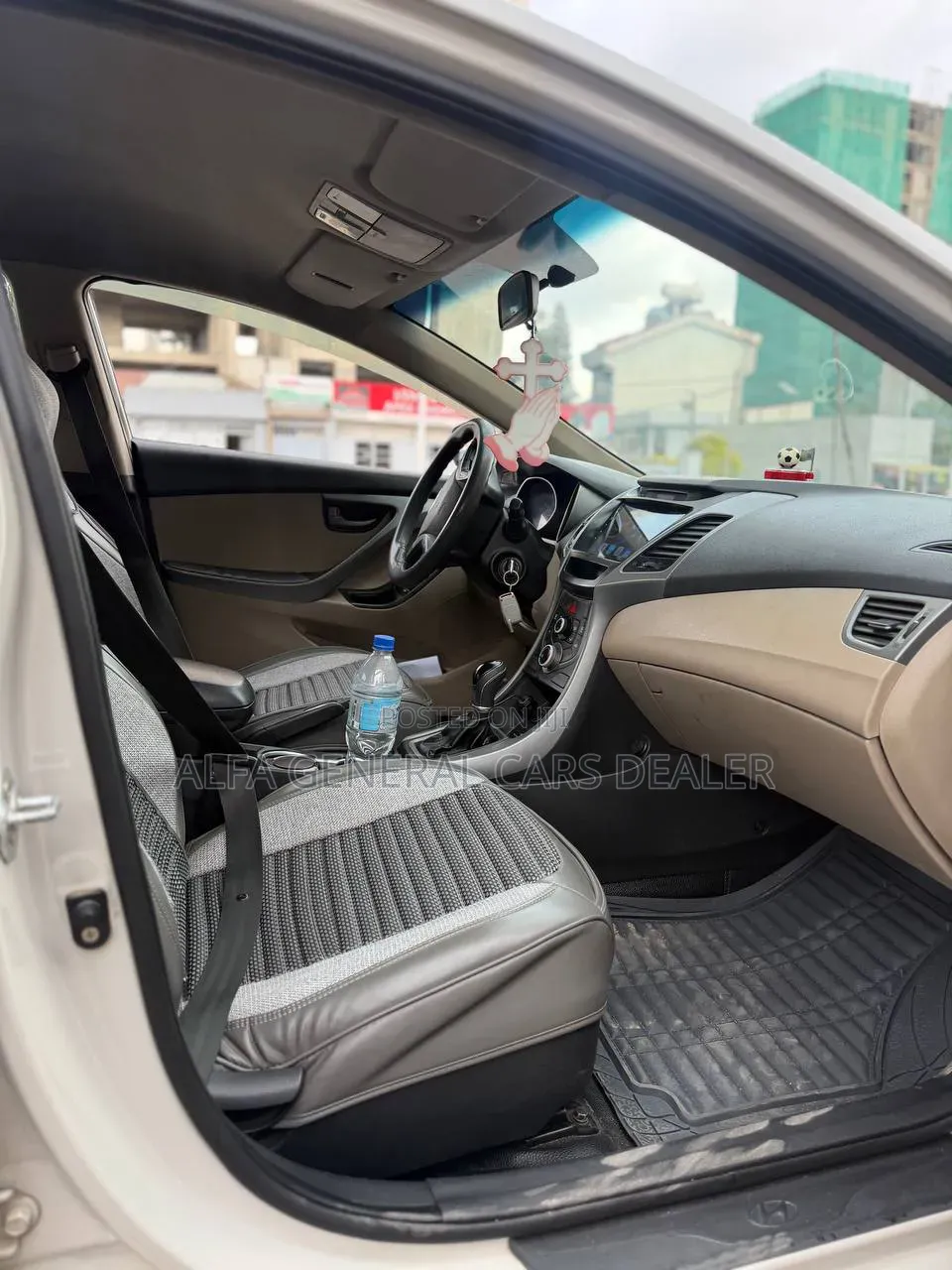 Hyundai Elantra 2015 White