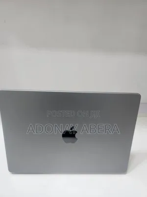 New Laptop Apple MacBook Pro 2023 M3 8GB Apple M3 SSD 512GB