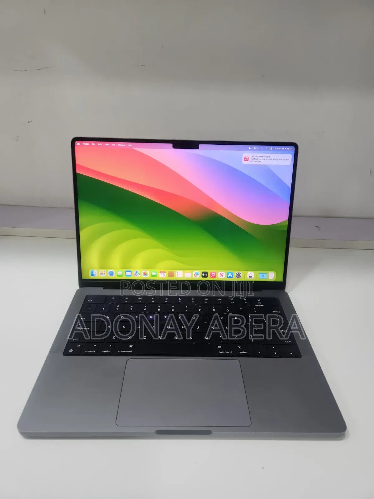 New Laptop Apple MacBook Pro 2023 M3 8GB Apple M3 SSD 512GB