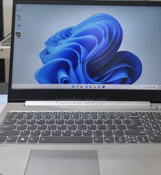 New Laptop Lenovo ThinkBook 13 16GB Intel Core i5 SSD 512GB