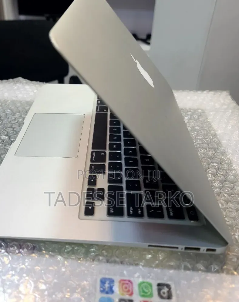 New Laptop Apple MacBook Air 2017 8GB Intel Core i5 SSD 128GB