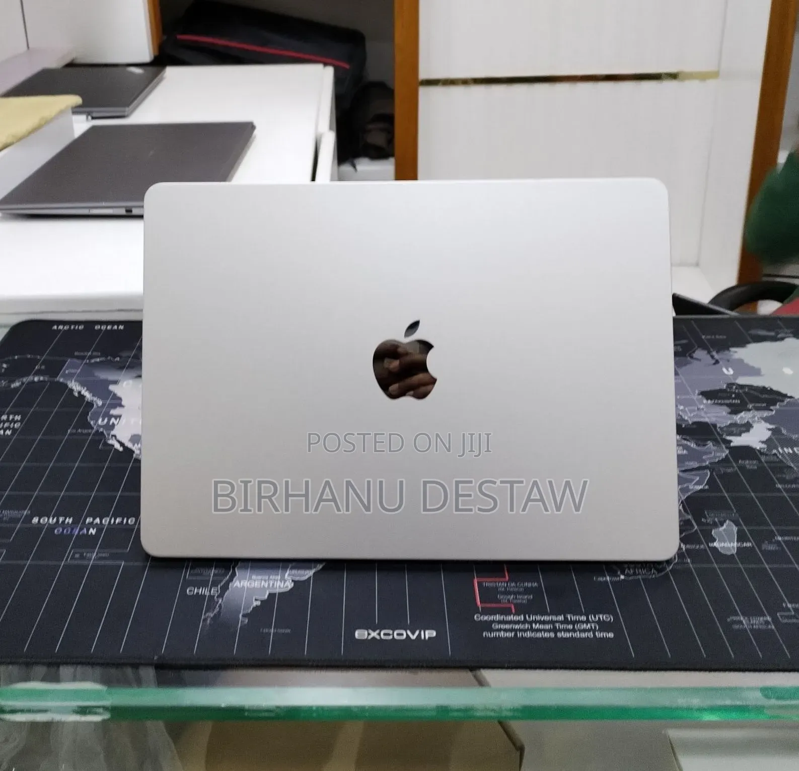 New Laptop Apple MacBook Air 2022 M2 8GB Apple M2 SSD 256GB