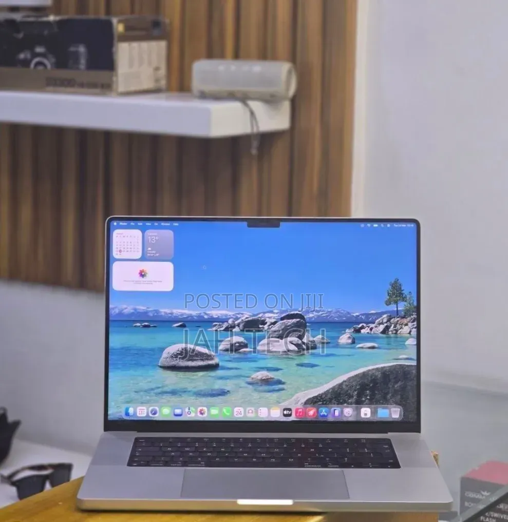 New Laptop Apple MacBook Pro 2021 M1 32GB Apple M1 Pro SSD 512GB