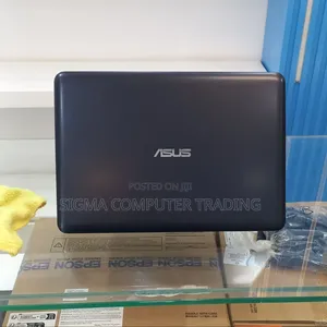 New Laptop Asus Vivobook 14 8GB AMD A8 SSD 256GB
