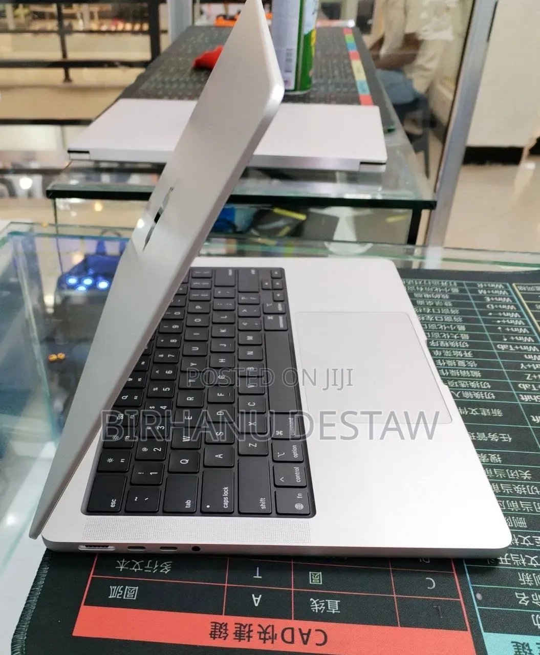 New Laptop Apple MacBook Pro 16GB Apple M5 Pro SSD 512GB