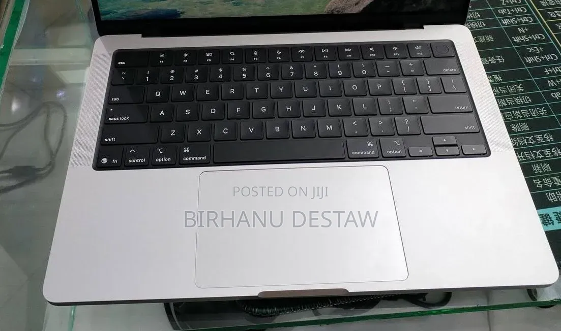 New Laptop Apple MacBook Pro 16GB Apple M5 Pro SSD 512GB