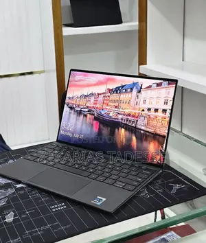 New Laptop Dell XPS 13 16GB Intel Core i7 SSD 512GB