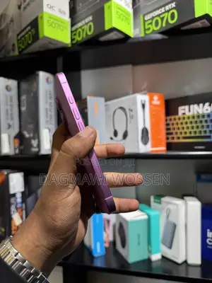New Apple iPhone 16 128 GB Pink