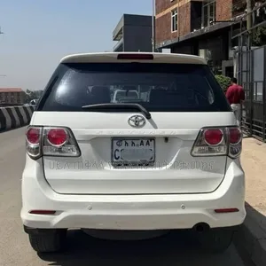 Toyota Fortuner 2012 White