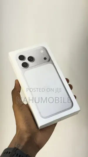 New Apple iPhone 17 Pro Max 256 GB White
