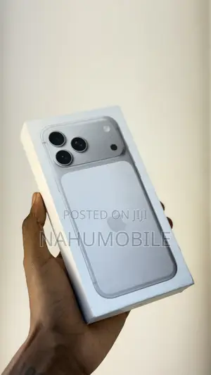 New Apple iPhone 17 Pro Max 256 GB White