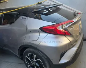 Toyota C-HR 2020 Gray