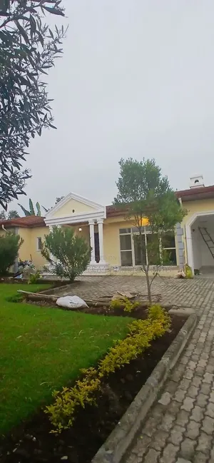 Furnished 7bdrm Villa in Ccd Realstate Inside, Oromia-Finfinne for sale