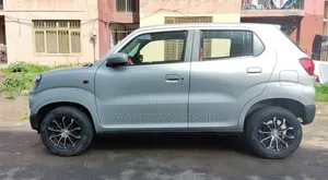 Suzuki S-Presso 2022 Silver
