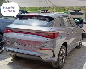 New BYD E2 43 kWh 94 hp FWD 2025 Gray