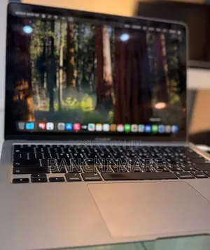 New Laptop Apple MacBook Pro 2021 M1 8GB Apple M1 SSD 256GB