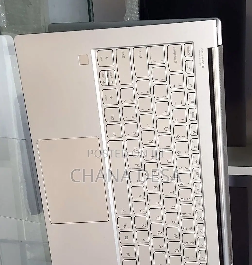New Laptop Lenovo Yoga 9i 16GB Intel Core i7 SSD 512GB