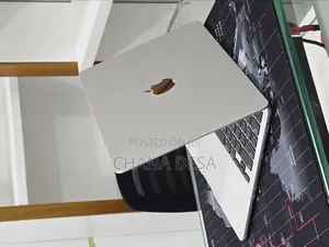 New Laptop Apple MacBook Air 2022 M2 8GB Apple M2 SSD 256GB