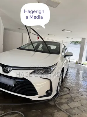 Toyota Corolla 2022 White