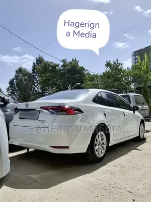 Toyota Corolla 2022 White