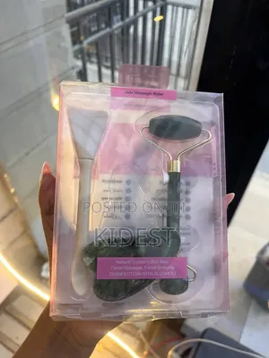 Face Gua Sha and Face Mask Applicator