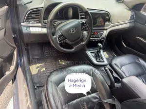Hyundai Avante 2017 Blue