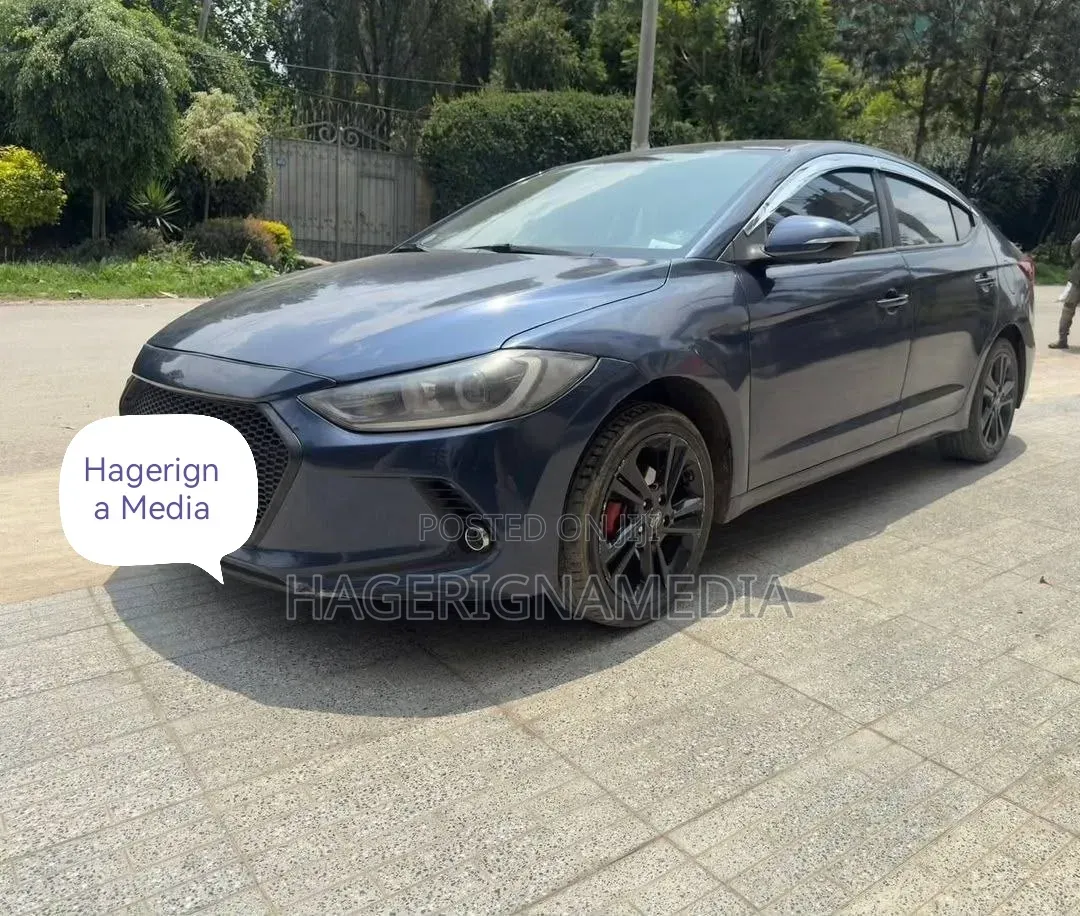 Hyundai Avante 2017 Blue