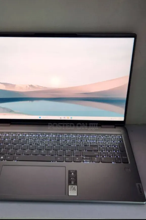New Laptop Lenovo Yoga 7i 16GB Intel Core i7 SSD 512GB