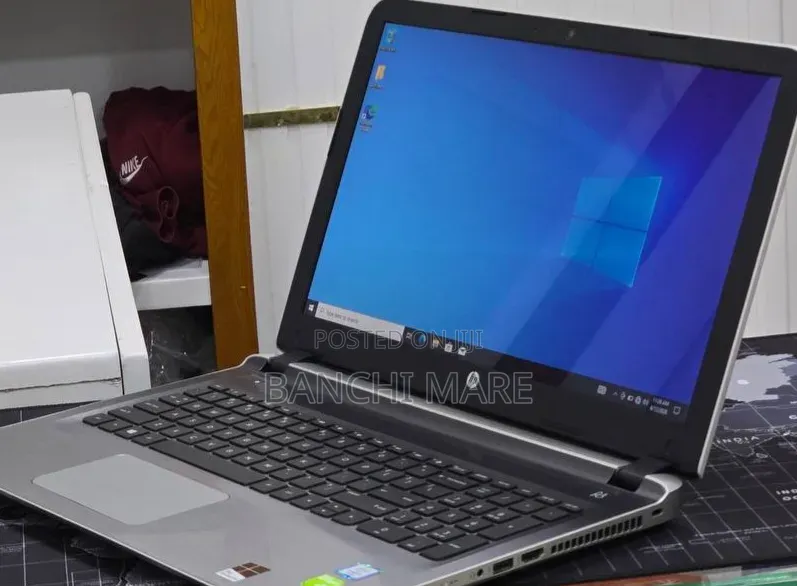 New Laptop HP Pavilion 15 8GB Intel Core i5 HDD 1T