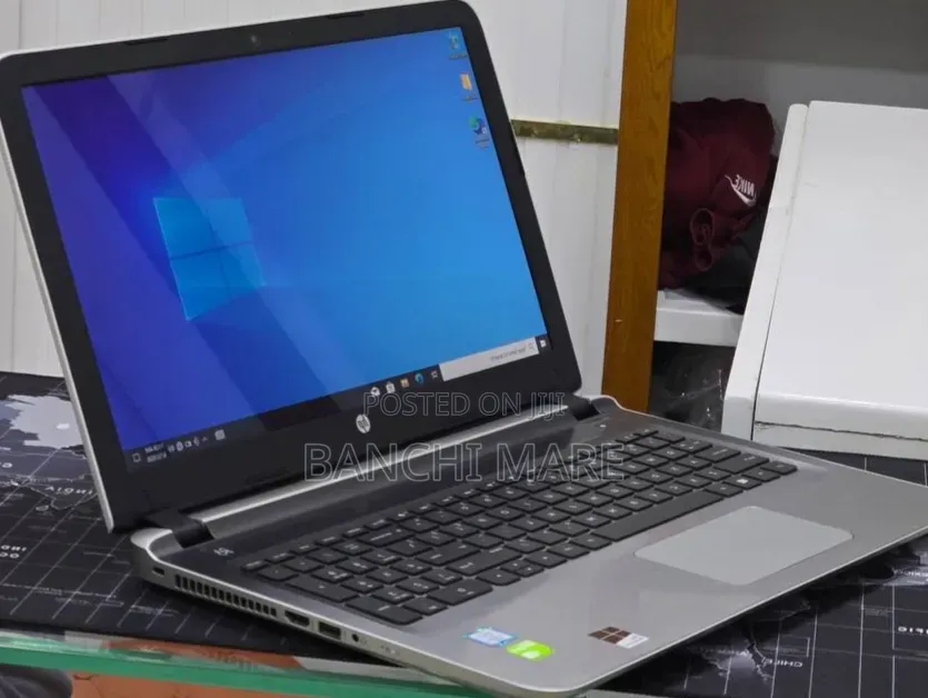 New Laptop HP Pavilion 15 8GB Intel Core i5 HDD 1T