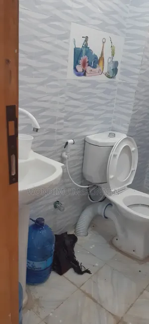Furnished 2bdrm House in Yeka for sale