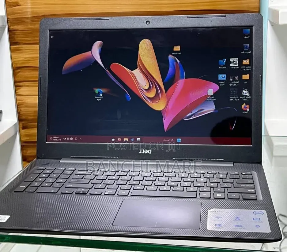 New Laptop Dell Inspiron 15 8GB Intel Core i7 SSD 256GB