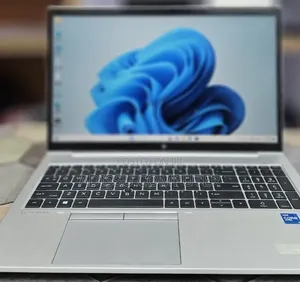 New Laptop HP EliteBook 840 G8 16GB Intel Core i5 SSD 512GB