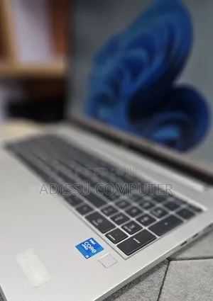 New Laptop HP EliteBook 840 G8 16GB Intel Core i5 SSD 512GB