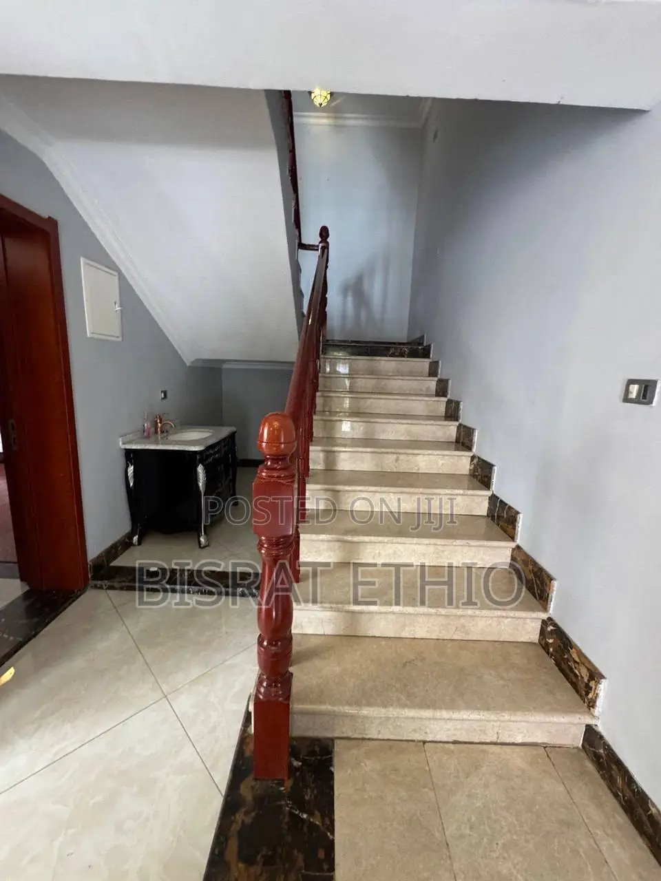 18bdrm Villa in Wesen Sunshine, Bole for sale