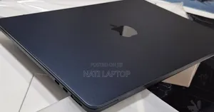 New Laptop Apple MacBook Air 2022 M2 8GB Apple M2 SSD 256GB