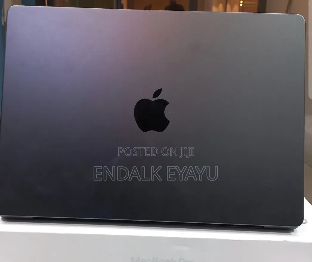 New Laptop Apple MacBook Pro 16GB Apple M5 Pro SSD 512GB