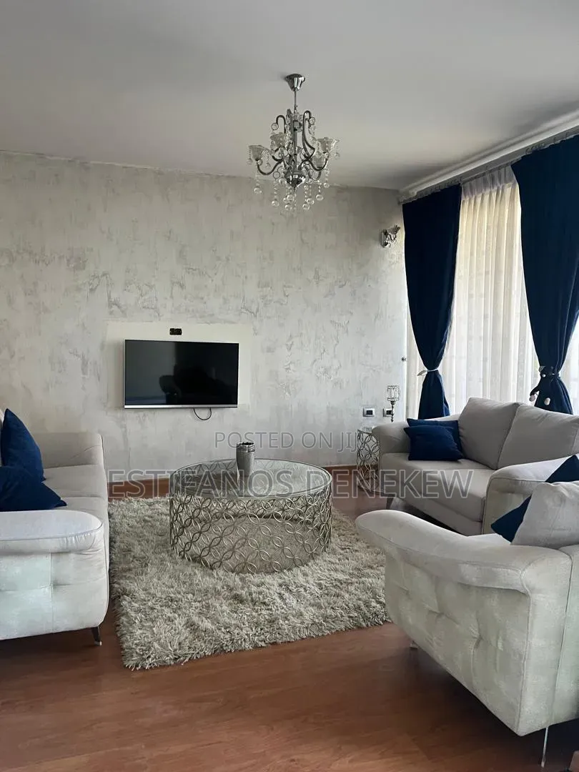Furnished 4bdrm Villa in አያት, Bole for sale