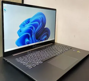 New Laptop HP 16GB Intel Core Ultra 7 SSD 1T
