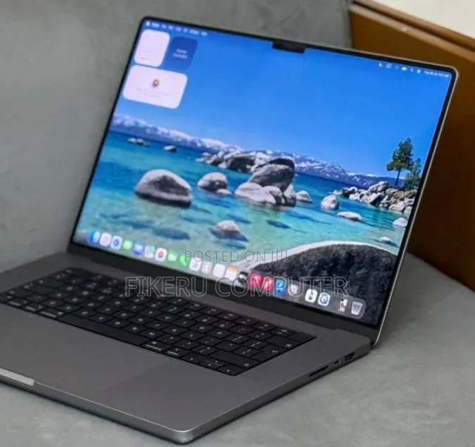 New Laptop Apple MacBook Pro 2021 M1 32GB Apple M1 Pro SSD 512GB